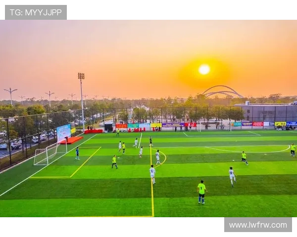 皇家贝蒂斯俱乐部百年荣耀与绿色激情的足球传承之路 皇家贝蒂斯俱乐部百年荣耀与绿色激情的足球传承之路