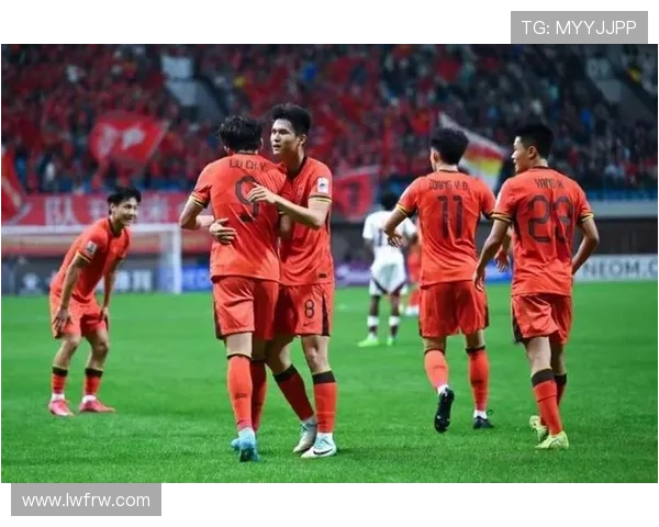 国足再战亚洲劲旅鏖战九十分钟险胜晋级引爆全国球迷激情 国足再战亚洲劲旅鏖战九十分钟险胜晋级引爆全国球迷激情