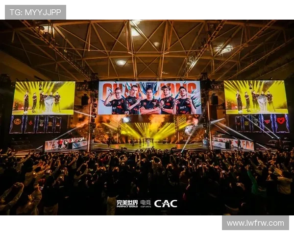 《全球电竞赛事最新动态：战队阵容调整与新赛季前瞻分析》