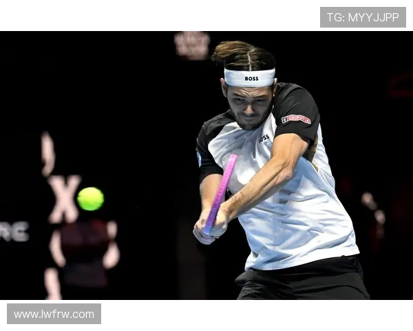 网球新星崛起 本年度四大满贯赛事精彩回顾及未来发展展望