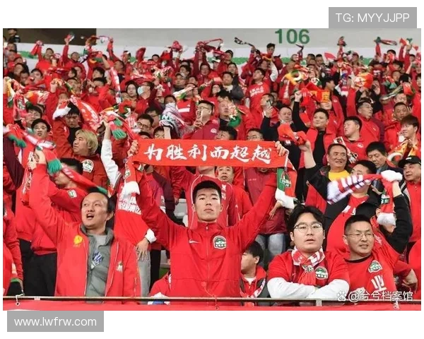 国家队绝地反击逆转夺冠引爆全国球迷激情现场气氛彻底沸腾一度升温 国家队绝地反击逆转夺冠引爆全国球迷激情现场气氛彻底沸腾一度升温