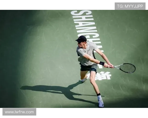 新赛季网坛群雄并起巨星对决再掀全球关注热潮风云再起激情上演战