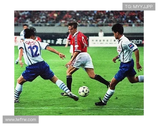 欧洲豪门鏖战再掀高潮世界足坛冬季转会风云再起焦点汇聚热议声不断 欧洲豪门鏖战再掀高潮世界足坛冬季转会风云再起焦点汇聚热议声不断