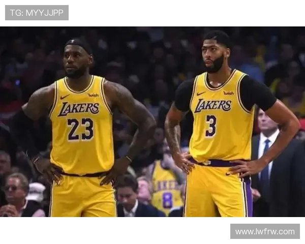 湖人队重组阵容迎新赛季 詹姆斯与戴维斯携手冲击总冠军 湖人队重组阵容迎新赛季 詹姆斯与戴维斯携手冲击总冠军