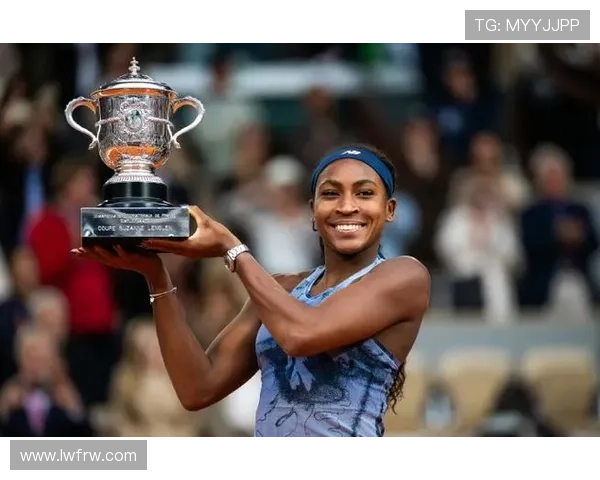 网球大满贯赛事再掀热潮 德约科维奇豪夺第24冠 女单冠军角逐激烈